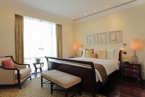 Raffles Makati Hotel image 24